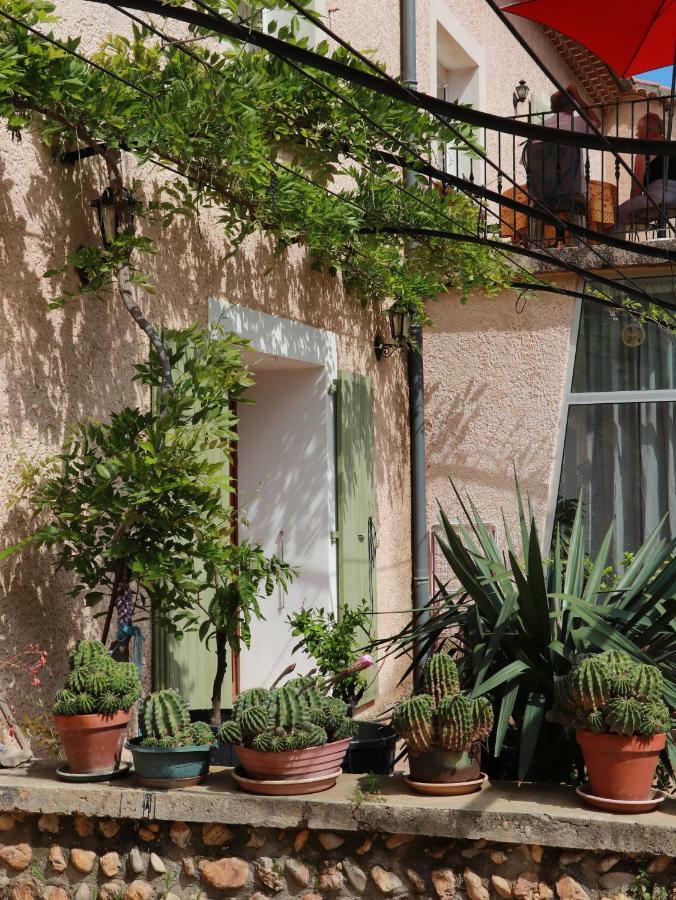 Lo Rastelie Bed & Breakfast Suze-la-Rousse Exterior photo